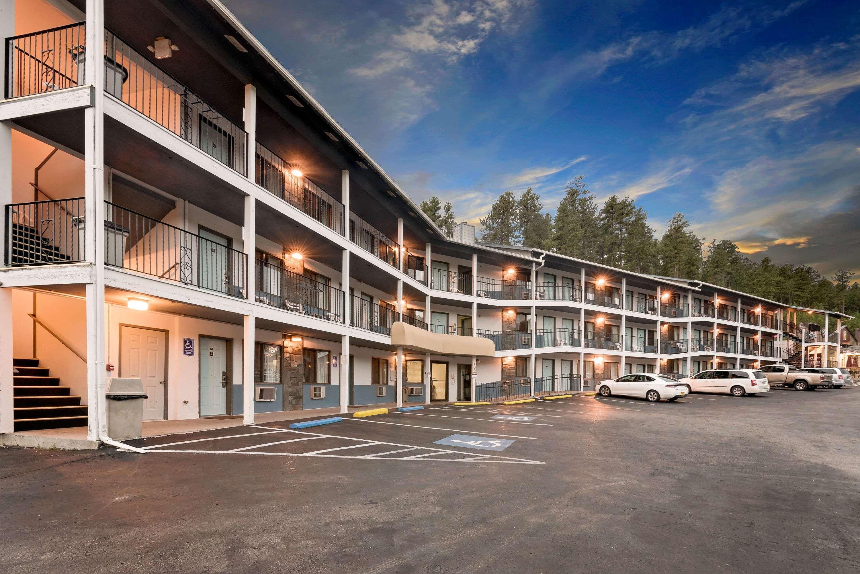 Super 8 By Wyndham Keystone/Mt. Rushmore Dış mekan fotoğraf